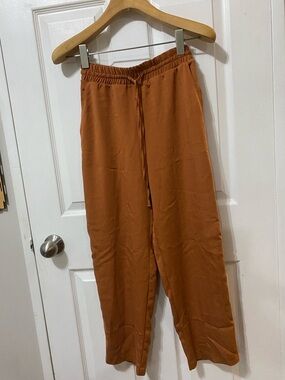 H&M High-Waisted Elastic Waist Pants in Burnt Orange – Worn Once! XS